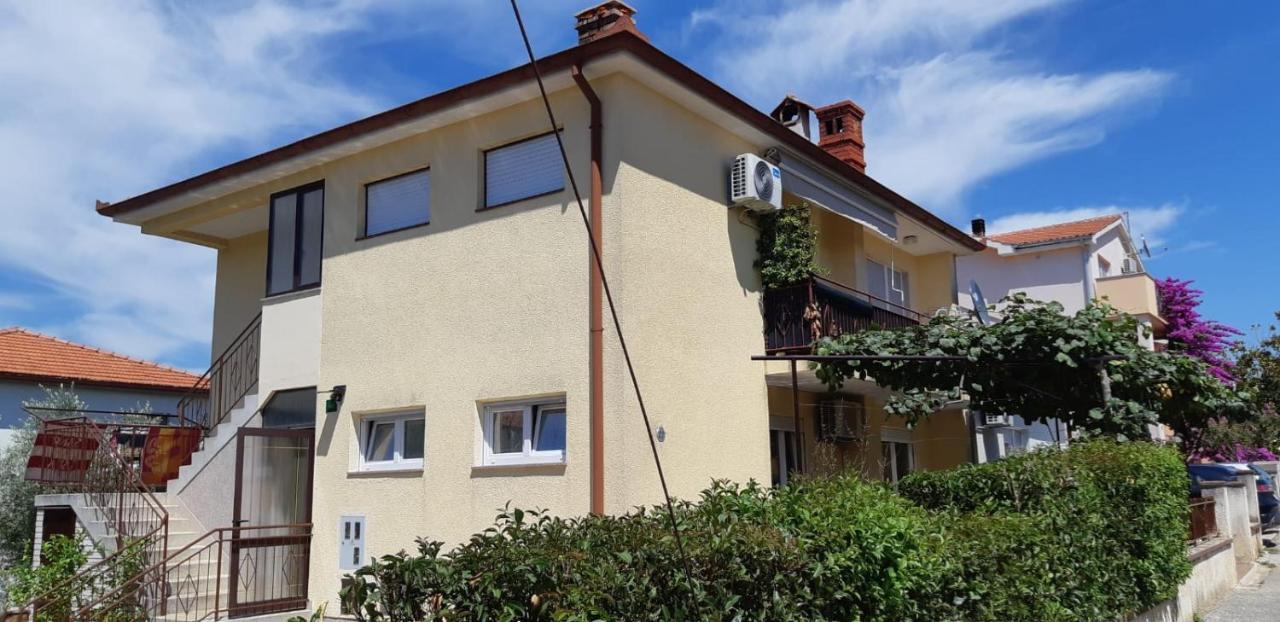 Apartman Lena Pula Ngoại thất bức ảnh